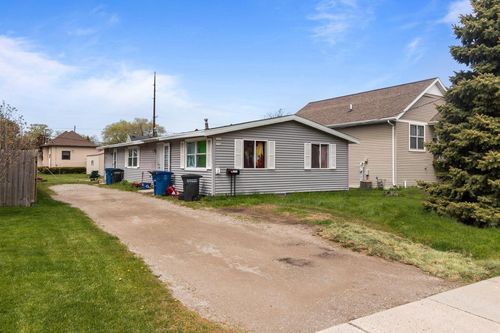 1331 Broad Street, OSHKOSH, WI, 54901 | Card Image
