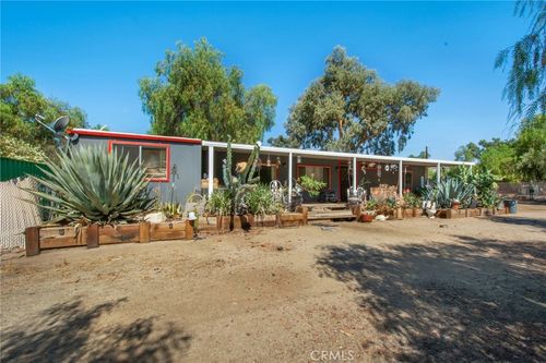 42350 Wilson Valley Rd, Aguanga, CA, 92536-9700 | Card Image