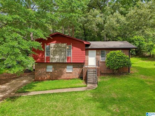 1220 27th Ave N, HUEYTOWN, AL, 35023-3641 | Card Image