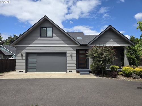 3352 Zane Ln, Eugene, OR, 97404-1659 | Card Image