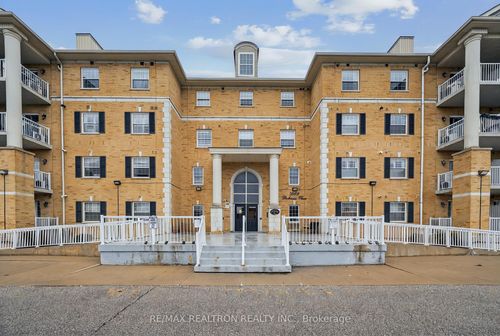 110-7428 Markham Rd, Markham, ON, L3S4V6 | Card Image