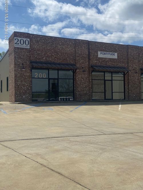 b-115 Aulenbrock Dr, Canton, MS, 39046-7061 | Card Image