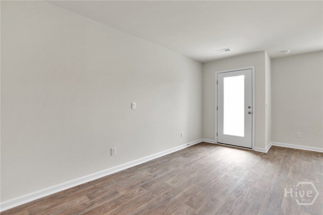 Residential in Bloomingdale 4