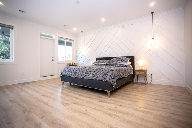 21661 Ridgeway Cres, House other with 8 bedrooms, 8 bathrooms and 6 parking in Maple Ridge BC | Image 24