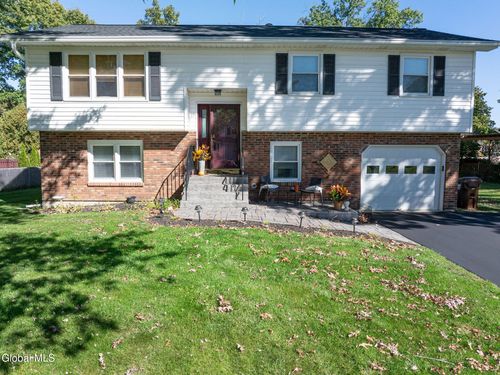 27 Bellevue St, Selkirk, NY, 12158-9762 | Card Image