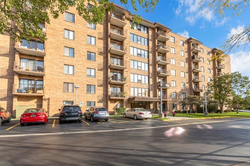 206-1777 W Crystal Ln, Mount Prospect, IL, 60056-5435 | Card Image