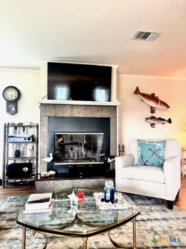 604 W Maple St, House other with 5 bedrooms, 3 bathrooms and null parking in Port O Connor TX | Image 14