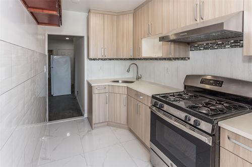 3f-90 Corona Ave, Elmhurst, NY, 11373-4047 | Card Image