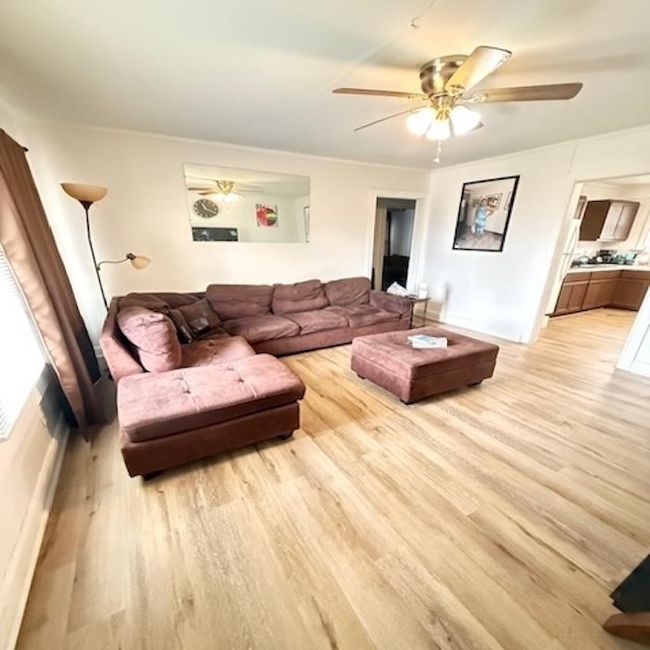 627 - 625 E Pipkin St, House other with 2 bedrooms, 1 bathrooms and null parking in Beaumont TX | Image 11