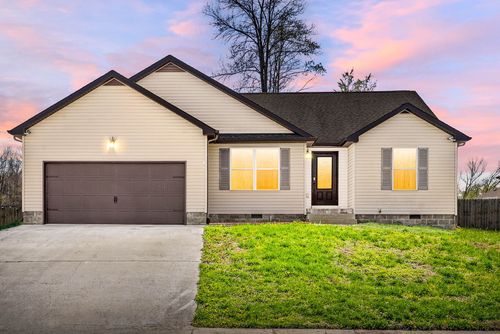543 Magnolia Dr, Clarksville, TN, 37042-3926 | Card Image