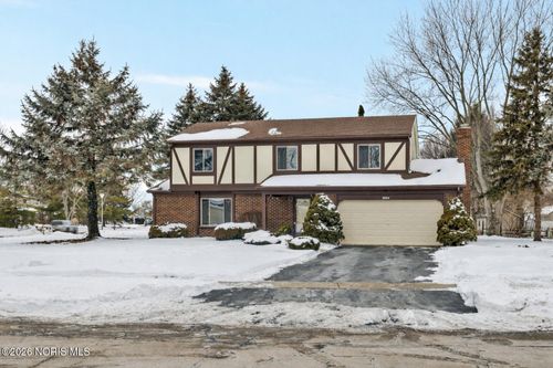 2024 Inglewood Rd, Holland, OH, 43528-9579 | Card Image