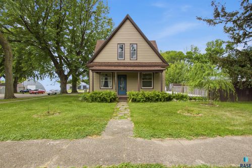 1101 Edgerly St, Larchwood, IA, 51241-7810 | Card Image