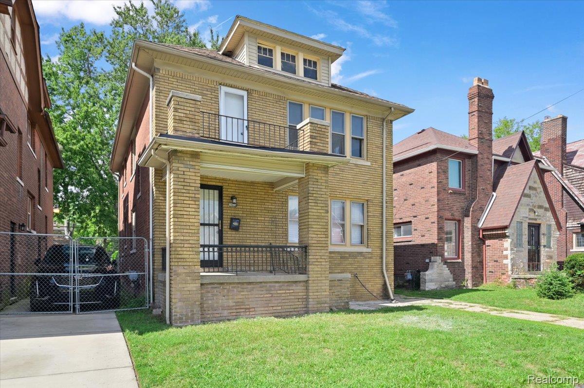 Residential Income in Detroit 3