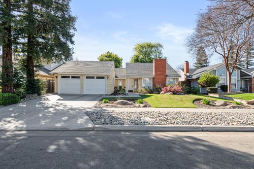 8099 N Orchard St, Fresno, CA, 93720-2092 | Card Image