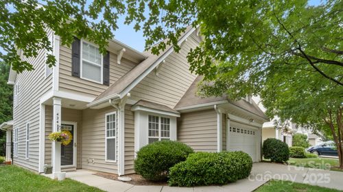424 Paperbark Ln, Rock Hill, SC, 29732-7905 | Card Image