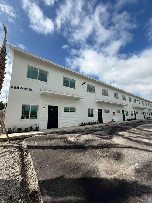 4965 Serafica Dr, Lake Worth, FL, 33461-5500 | Card Image