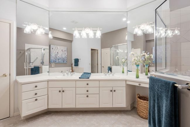 33 Summit Vw, Townhouse with 3 bedrooms, 3 bathrooms and null parking in North Oaks MN | Image 34