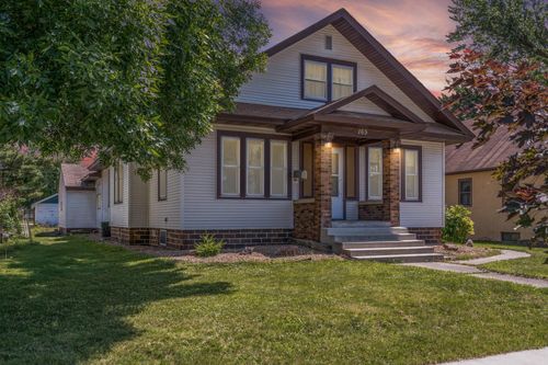 165 N Park Ave, Le Center, MN, 56057-1512 | Card Image