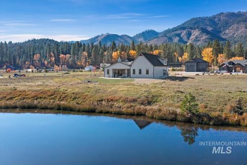 42 Singing Springs Way, Garden Valley, ID, 83622-1031 | Card Image