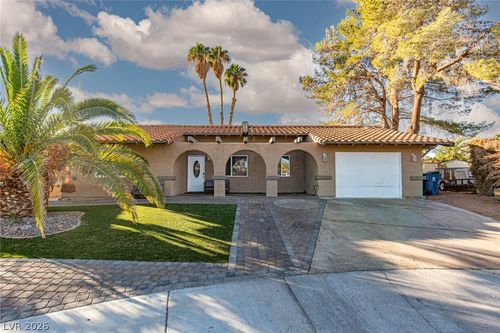 3158 La Luna Cir, Henderson, NV, 89014-3612 | Card Image