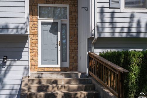 120 Hillside Dr, Baldwin City, KS, 66006-7003 | Card Image