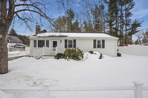 17 Pine Haven Cir, Rockland, MA, 02370-1021 | Card Image
