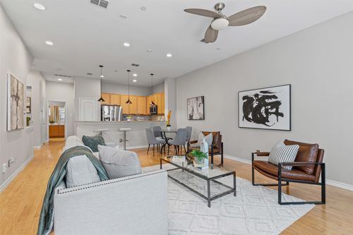 44-15759 Seabolt, Addison, TX, 75001-6331 | Card Image