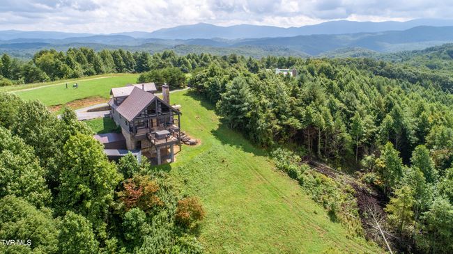 308 Walnut Mountain Farms Loop, House other with 4 bedrooms, 3 bathrooms and null parking in Roan Mountain TN | Image 38