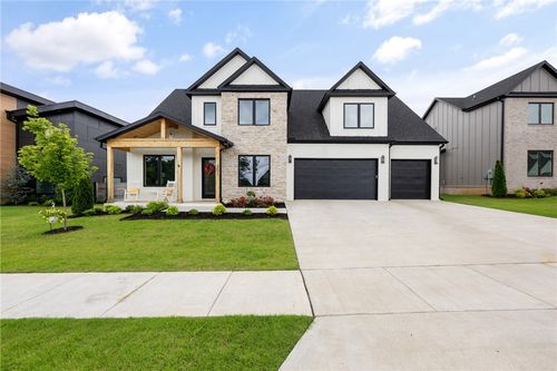 301 Sw Autumn Hills Rd, Bentonville, AR, 72712-7103 | Card Image