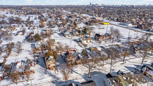 9304 Otsego St, Detroit, MI, 48204-4510 | Card Image