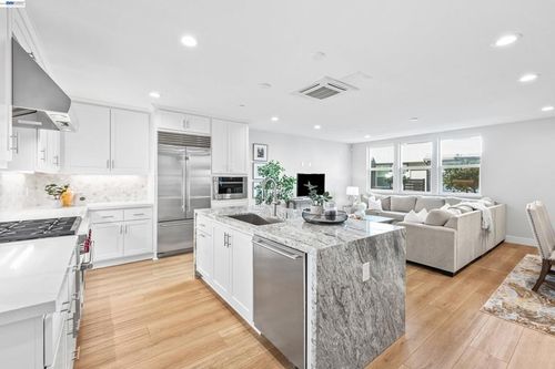 1045 Spiedini Ter, San Ramon, CA, 94583-3193 | Card Image