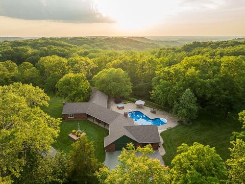 501 Se Mount Zion Rd, Saint Joseph, MO, 64504-2668 | Card Image