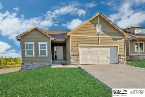 18403 Sage St, Omaha, NE, 68136-1703 | Card Image