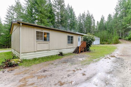1831 Ne Blacksmith Drive, Belfair, WA, 98528 | Card Image