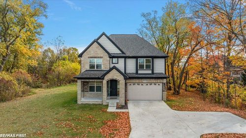 62042 Mound Rd, Washington Twp, MI, 48094-1209 | Card Image