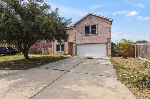 2110 W 40th St, Mission, TX, 78573-5051 | Card Image