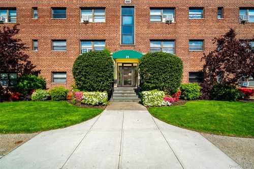 2c-25 Shady Glen Ct, New Rochelle, NY, 10805-1819 | Card Image