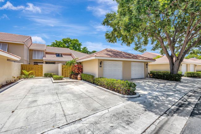 295 Old Meadow Way, Condo with 2 bedrooms, 2 bathrooms and null parking in Palm Beach Gardens FL | Image 29