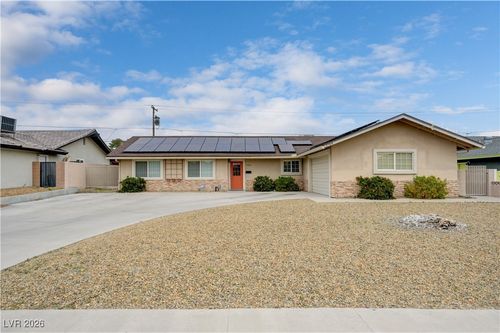2704 W Oakey Blvd, Las Vegas, NV, 89102-2089 | Card Image