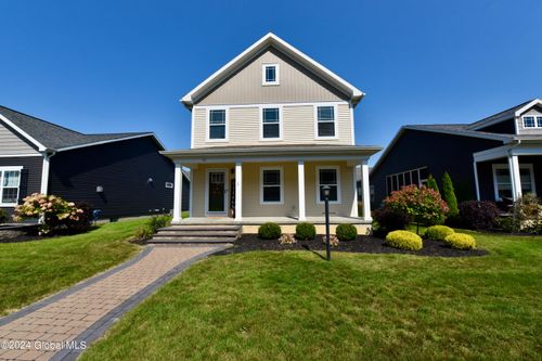 36 Vettura Ct, Malta, NY, 12020-5476 | Card Image