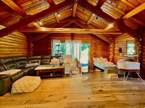 {{alt}} | Card Image