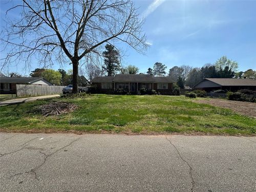 3035 Elmhurst Dr, Boiling Springs, SC, 29316-9315 | Card Image