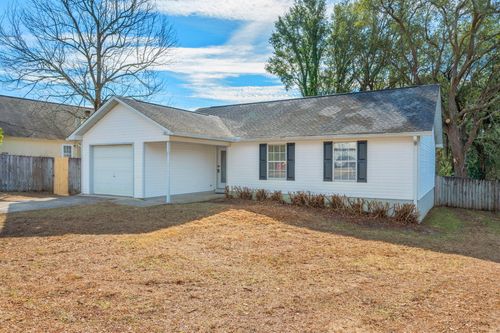 423 Northview Ln, Crestview, FL, 32536-9257 | Card Image