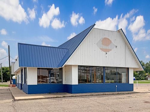 1201 Craig Ave, Tracy, MN, 56175-1038 | Card Image