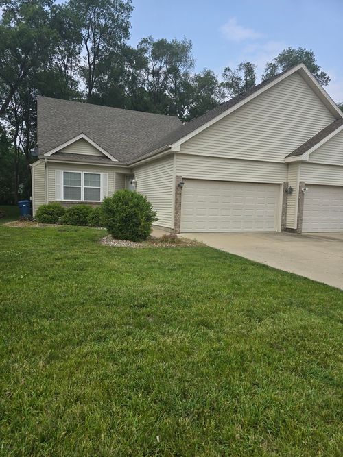 1475 Timber Ridge Ct, Kankakee, IL, 60901-4559 | Card Image