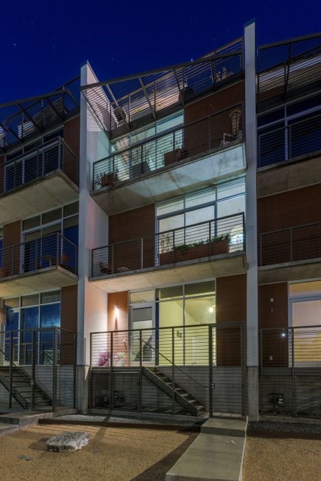 View of building exterior | Image 38