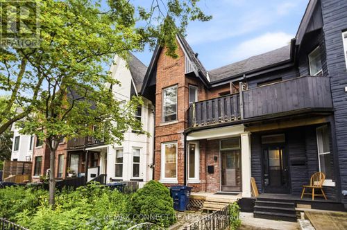 37 Noble Street, Toronto (Roncesvalles), ON, M6K2C7 | Card Image