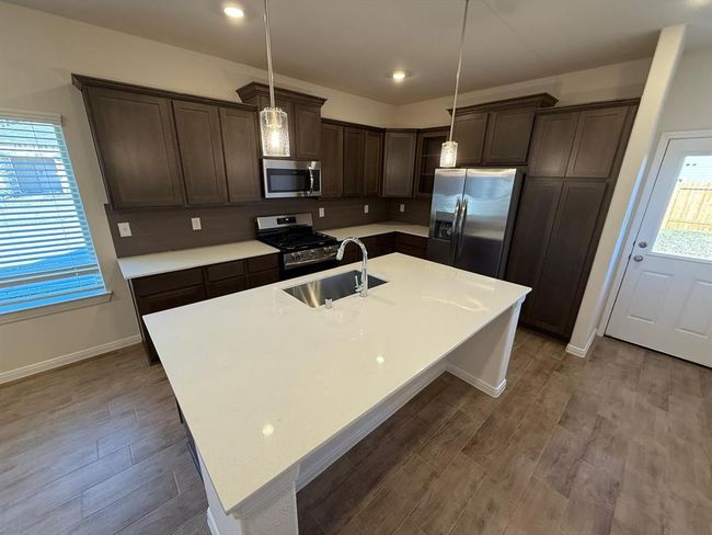 25552 Prairie Clover Way, House other with 4 bedrooms, 3 bathrooms and null parking in Magnolia TX | Image 6
