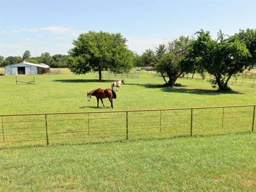 000 Gladness, Rhome, TX, 76087 | Card Image