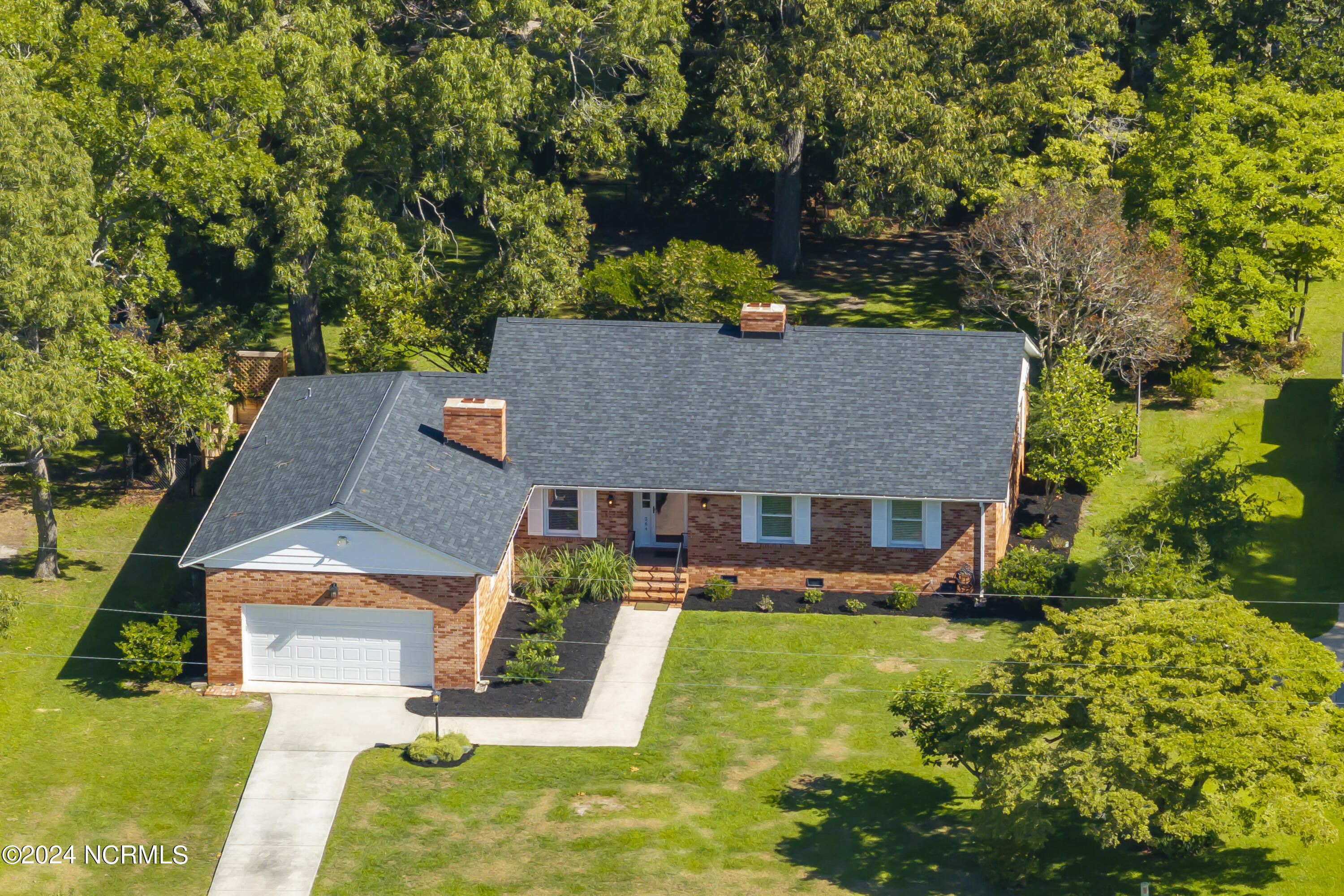 Lakeshore Dr, Arapahoe, NC 28510